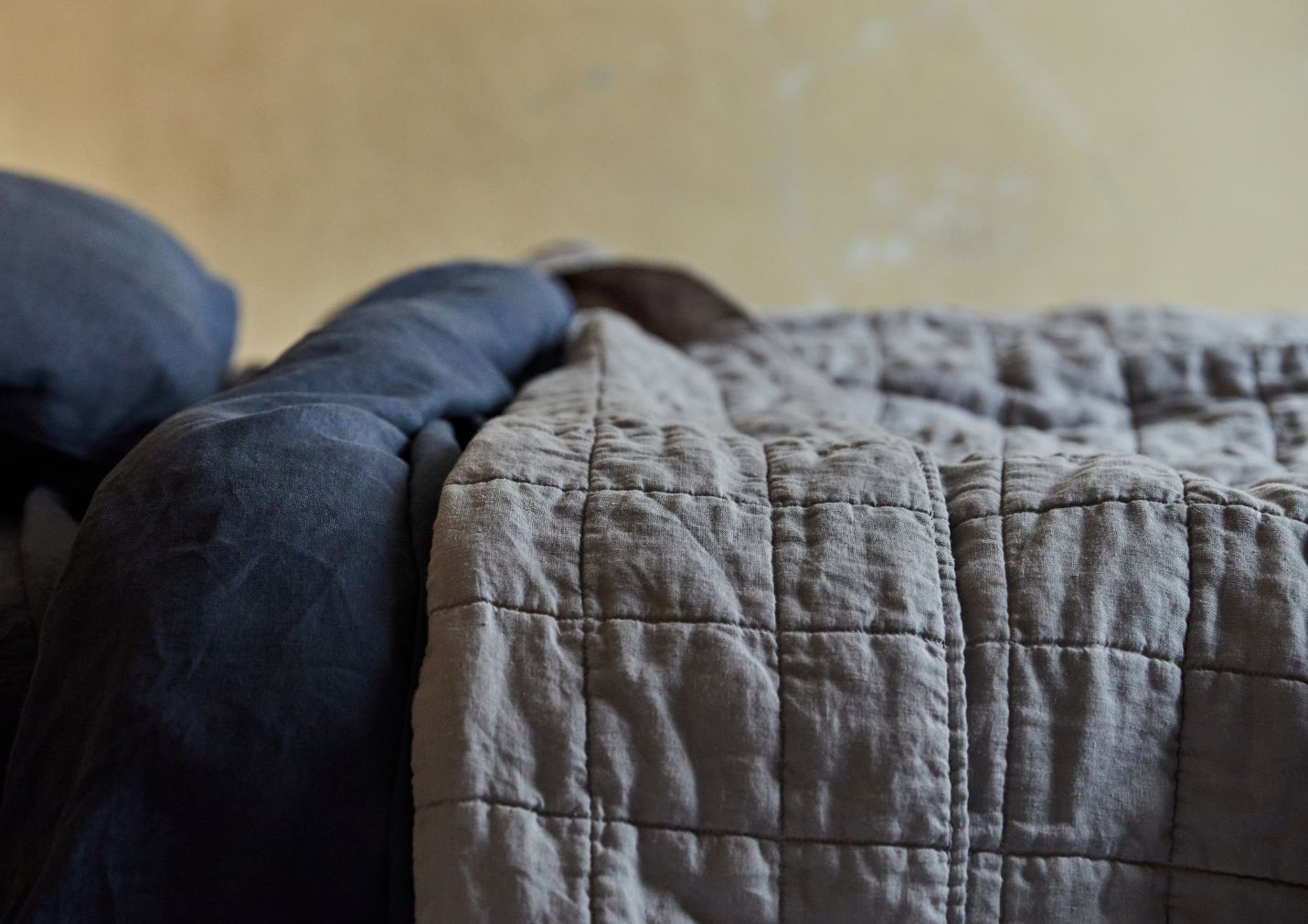How To Store Blankets, Comforters & Quilts