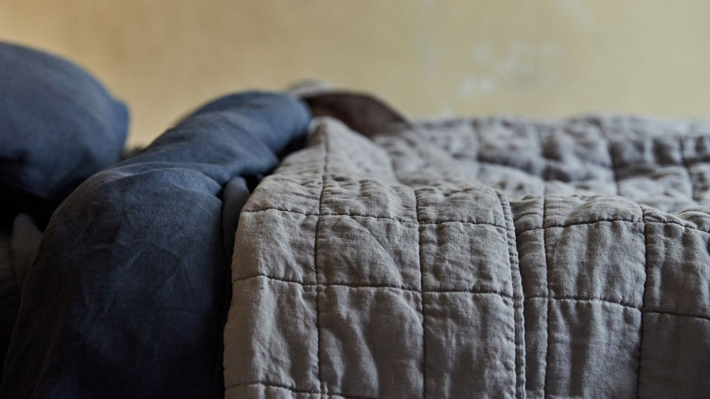 How To Store Blankets, Comforters & Quilts