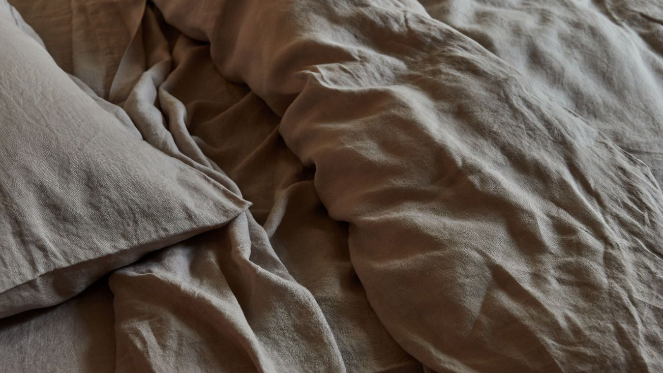 King & Queen Bed Pillow Arrangements