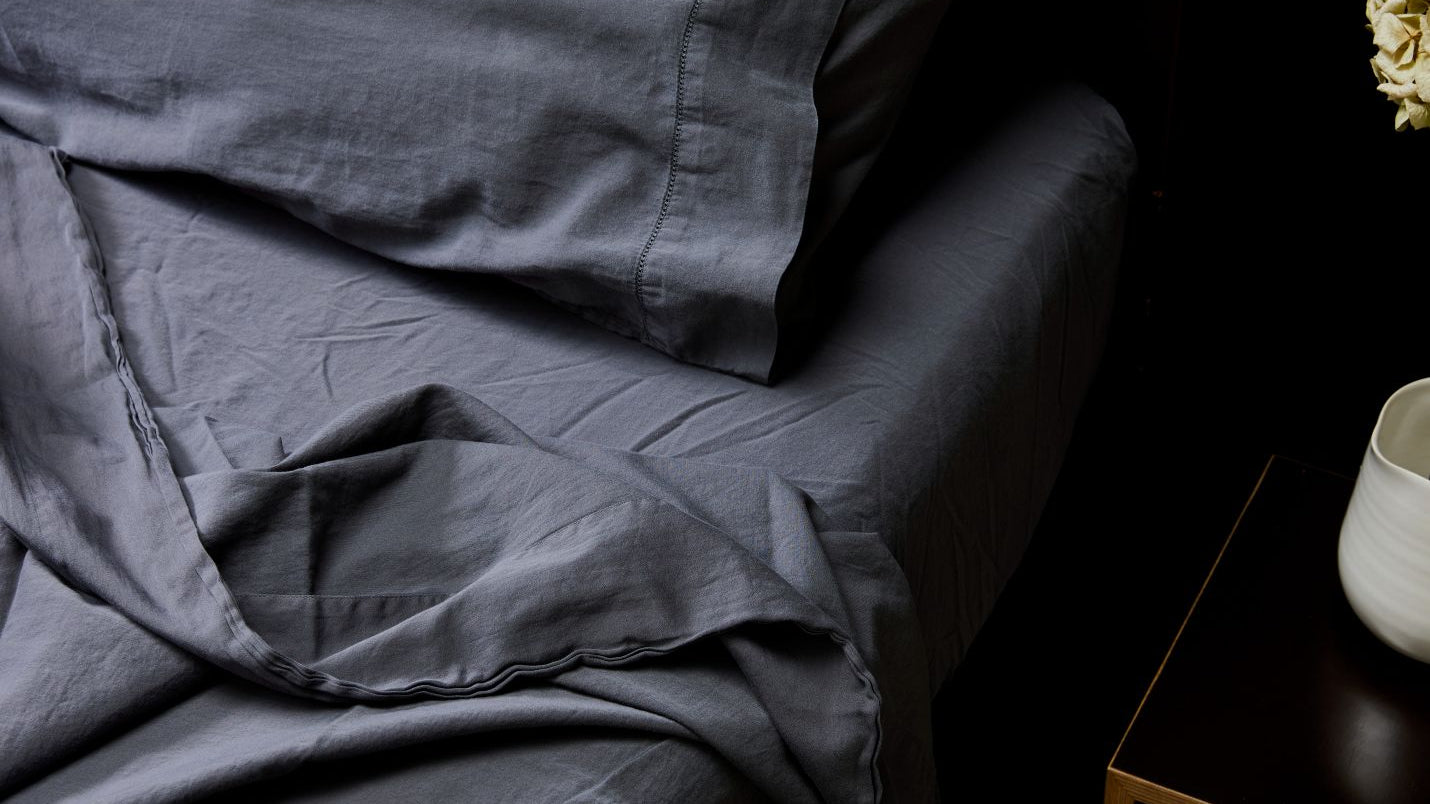 how to dress a bed 