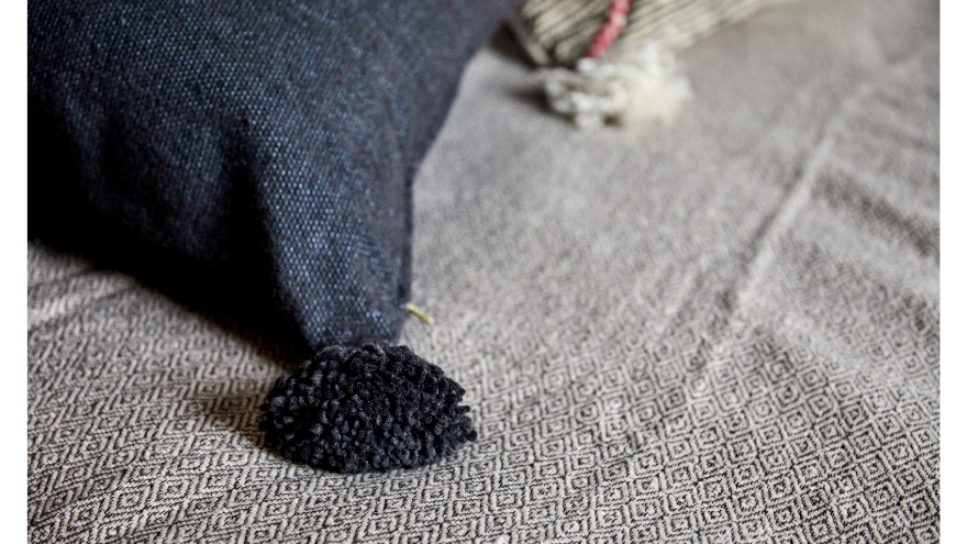How to Clean Throw Pillows