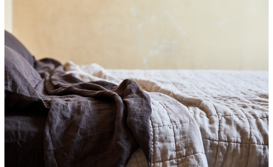 Stay Cool and Cozy: Breathable Bedsheets & AC Blankets