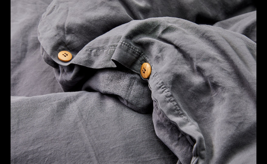 What Color Walls Go With Grey Bedding Read About What Colors Go With