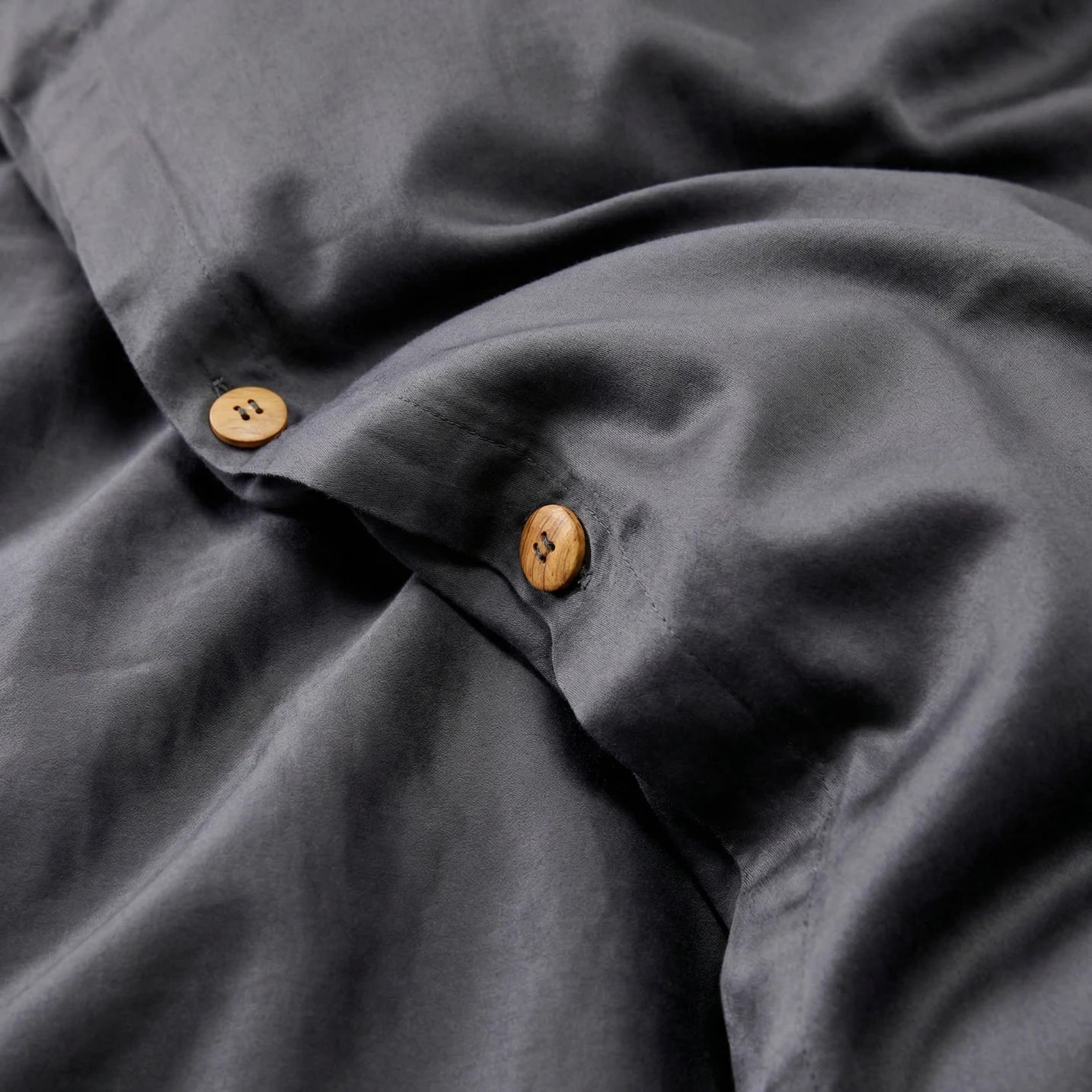 Iron Gate duvet cover detail 5 — GOTS-certified organic cotton sateen