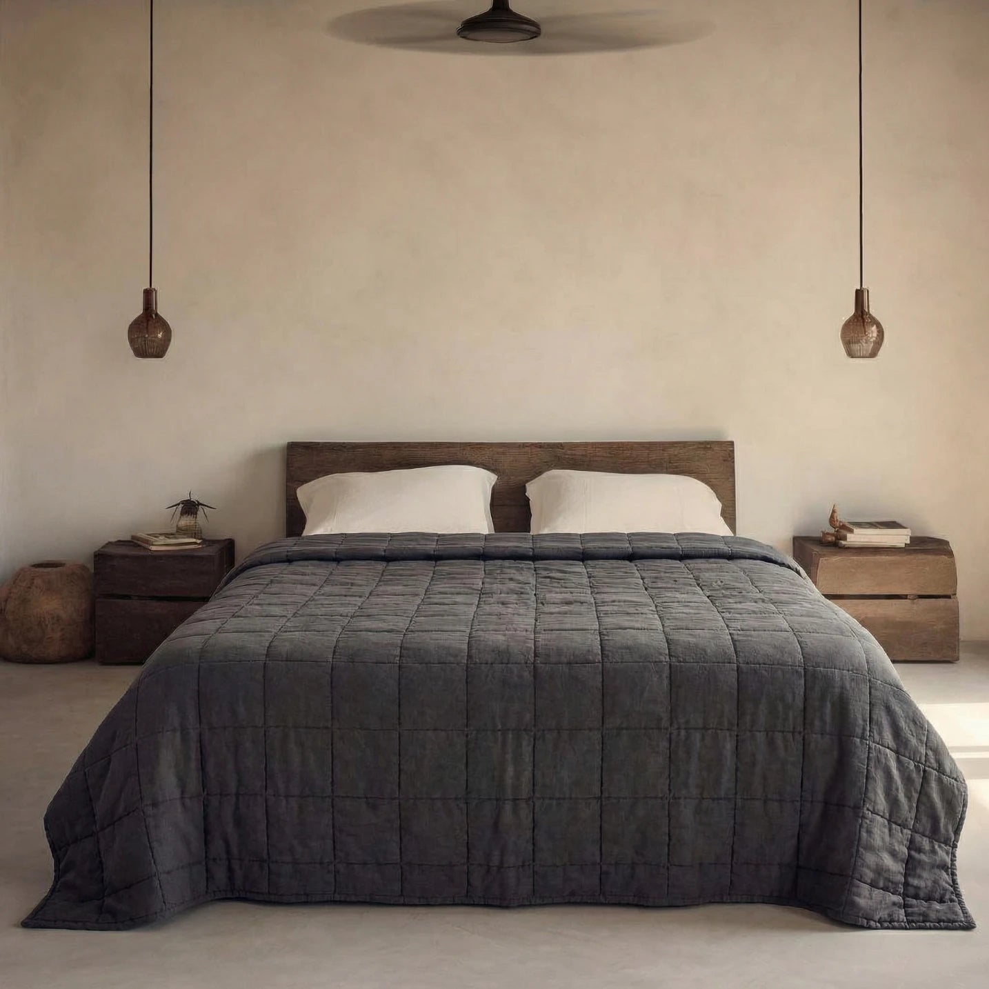 Stonewashed Linen Quilt - Charcoal Grey