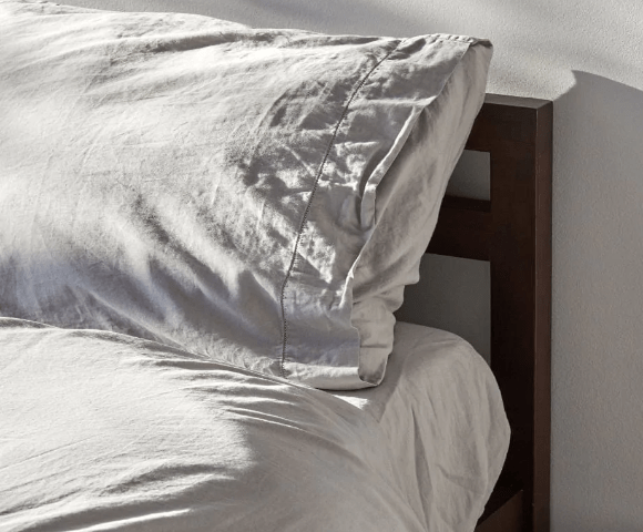 Organic sateen sheets in Alpine White