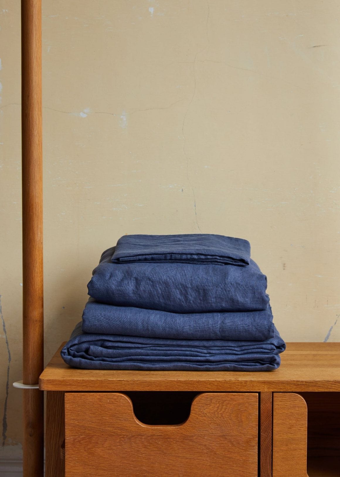 Navy Blue Stonewashed Linen Sheet Set